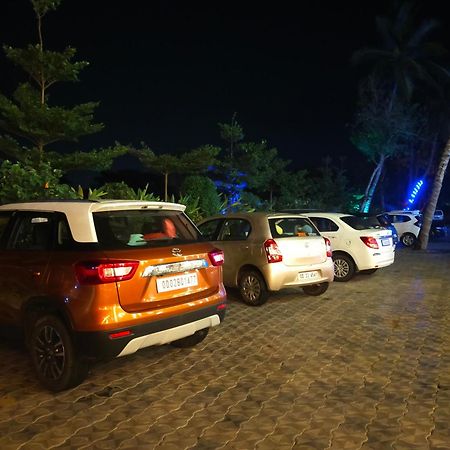 The Adventure Luxury Hotel ブバネーシュワル エクステリア 写真